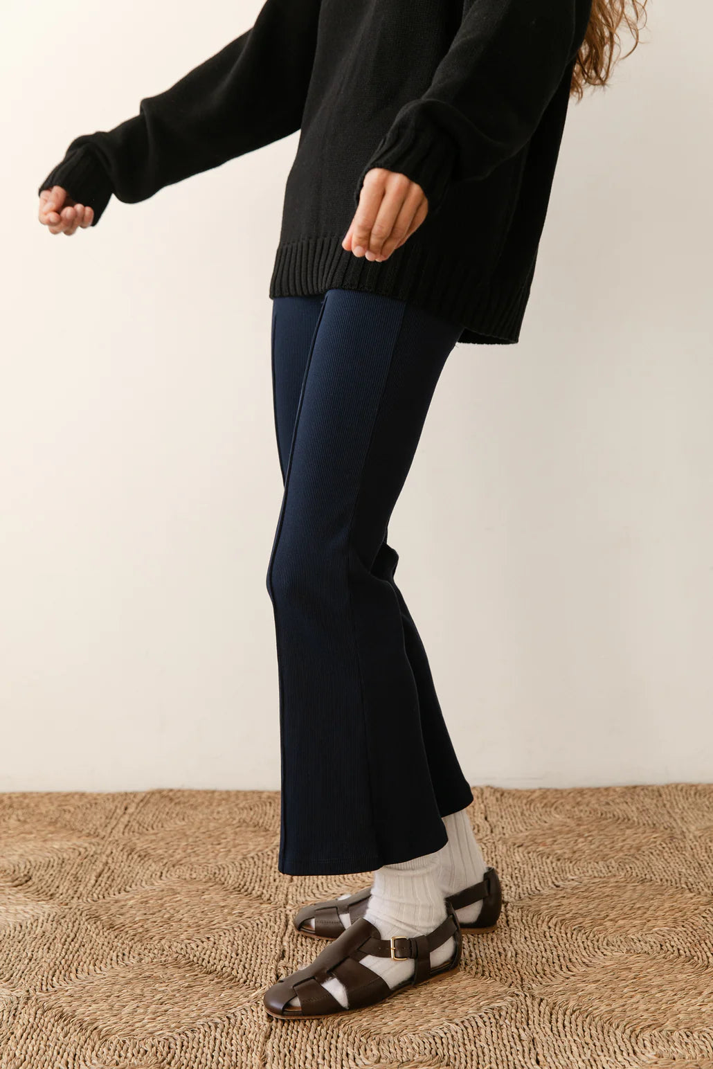 リミフゥ　タックフレアパンツ　DOUBLE SATIN TACK FLARE リミフゥ タックフレアパンツ DOUBLE SATIN TACK FLARE - パンツ